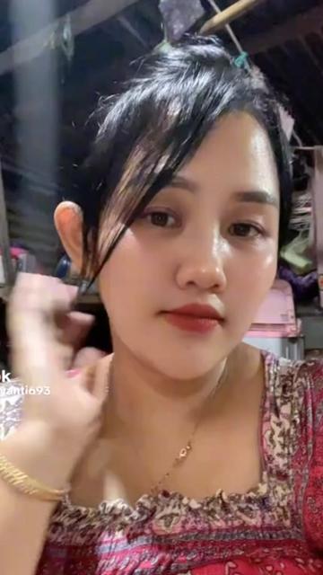 @Putri tunggal