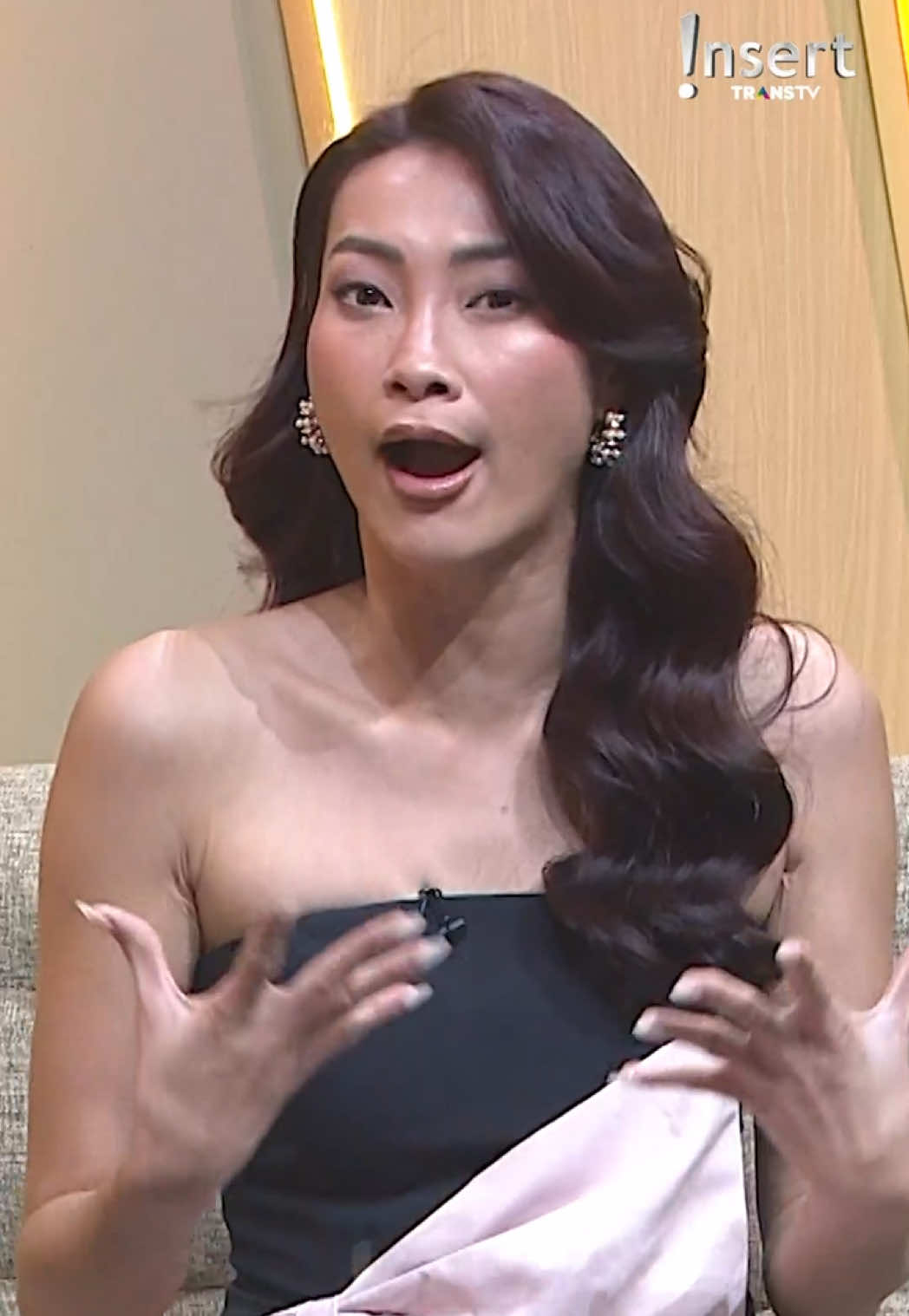 @Insertlive