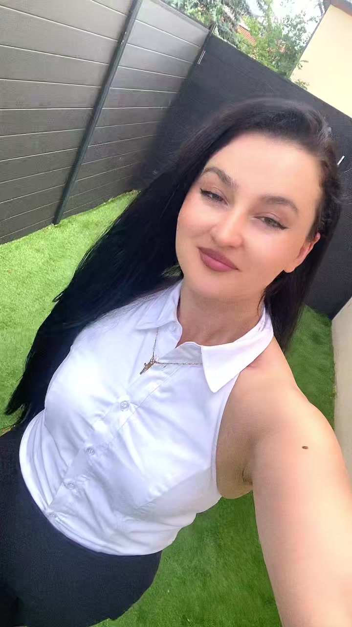 @anxhelinasufaj