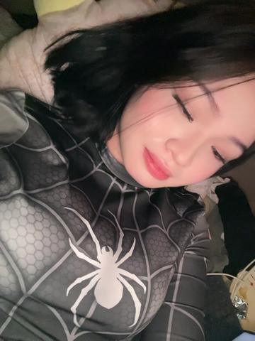 @foxiyoona