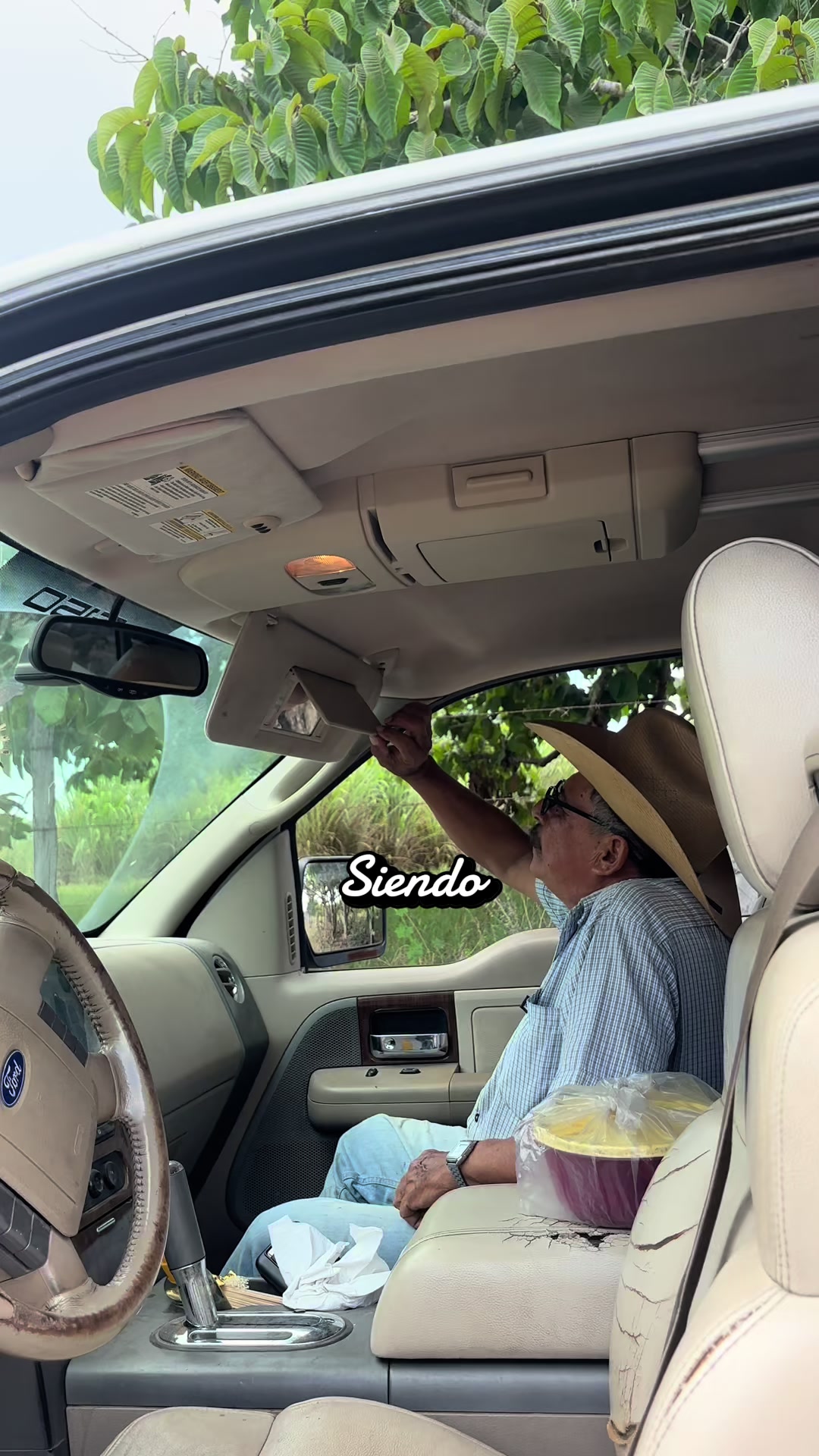 @Sara Hern&aacute;ndez R🌵👑🧿🪬
