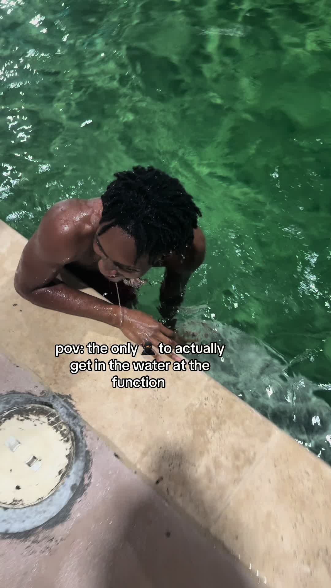 @Tee