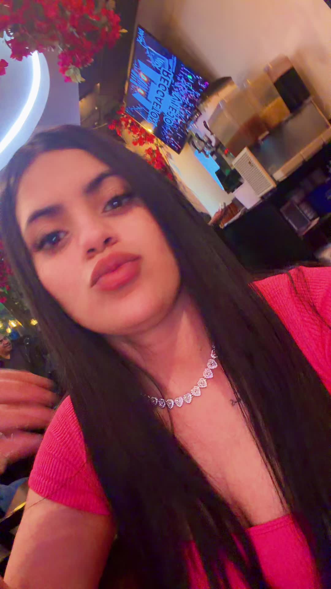 @🐛🦋❤️&zwj;🩹🤞🏼👑💋💄