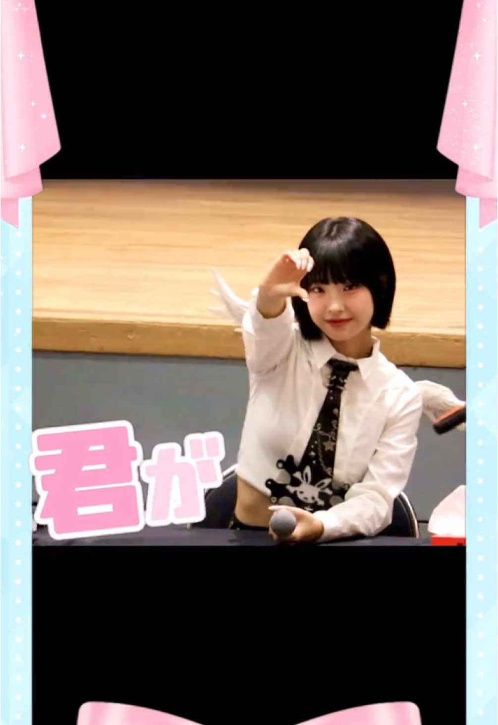 @モモ