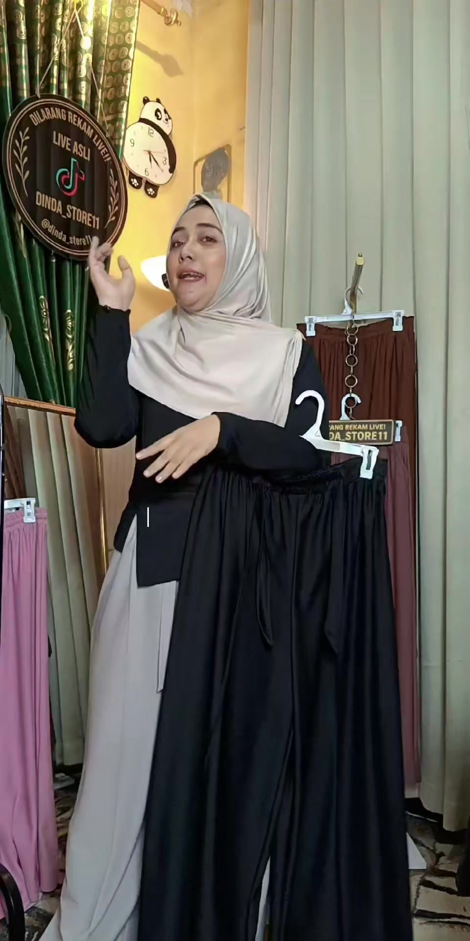 @Dinda_Store11