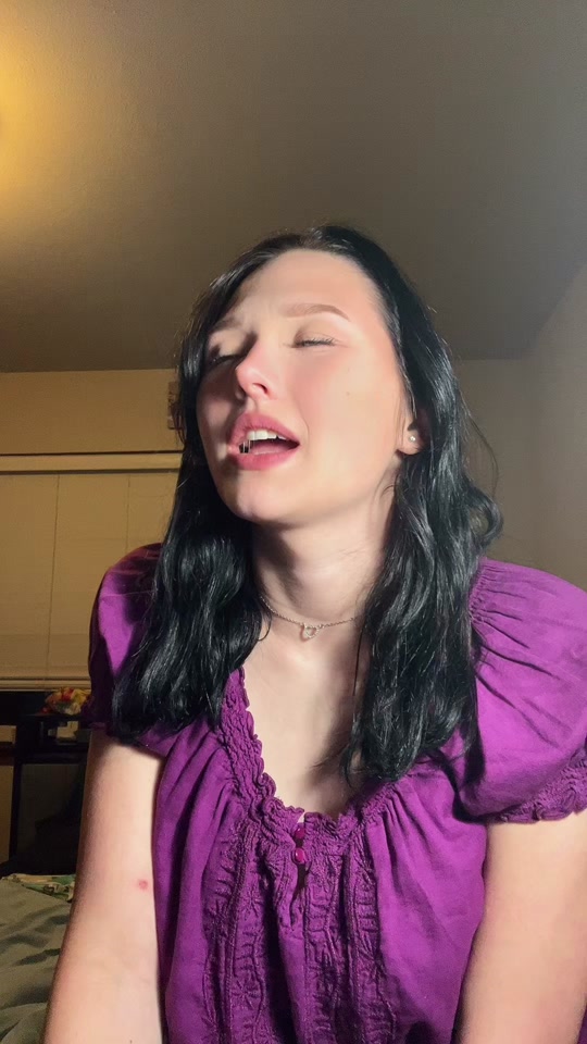 @Haley 🌞🦋🖤