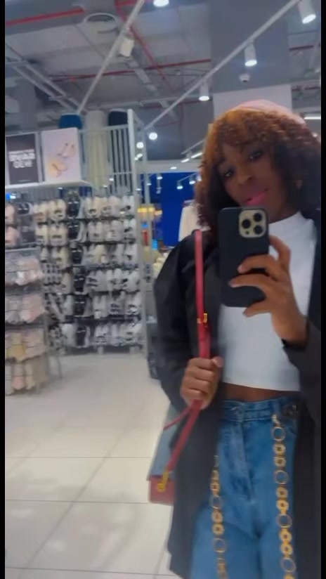 @debie256_official🩷