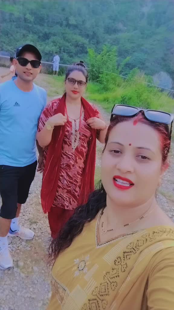 @Nisha Bhandari❤️