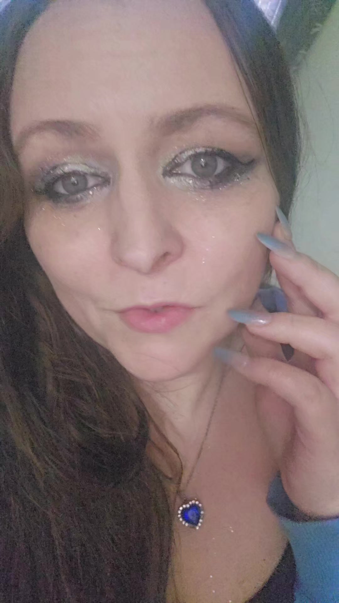 @KimCroft🧸🌹💙🎸🐋🐬🦋😈👻☘️🔥