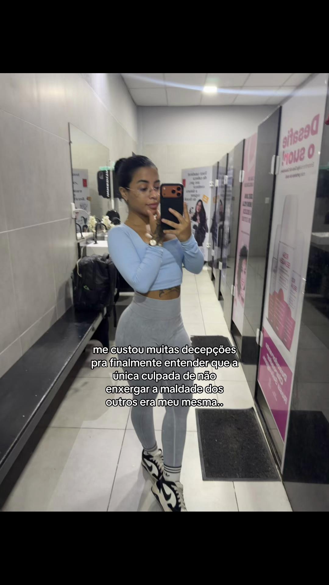 @annajulia0011