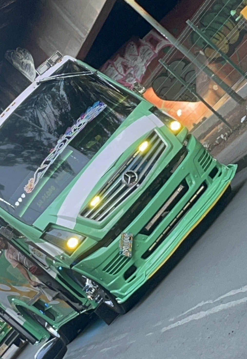 @Amaroy__