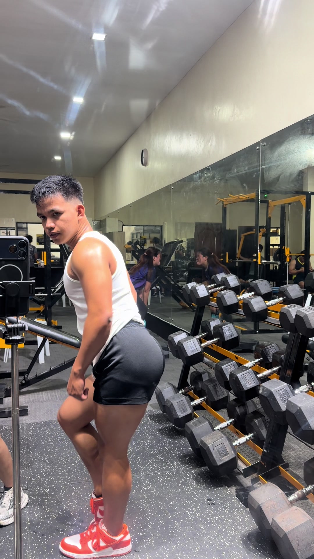 @Young Fitness GYM