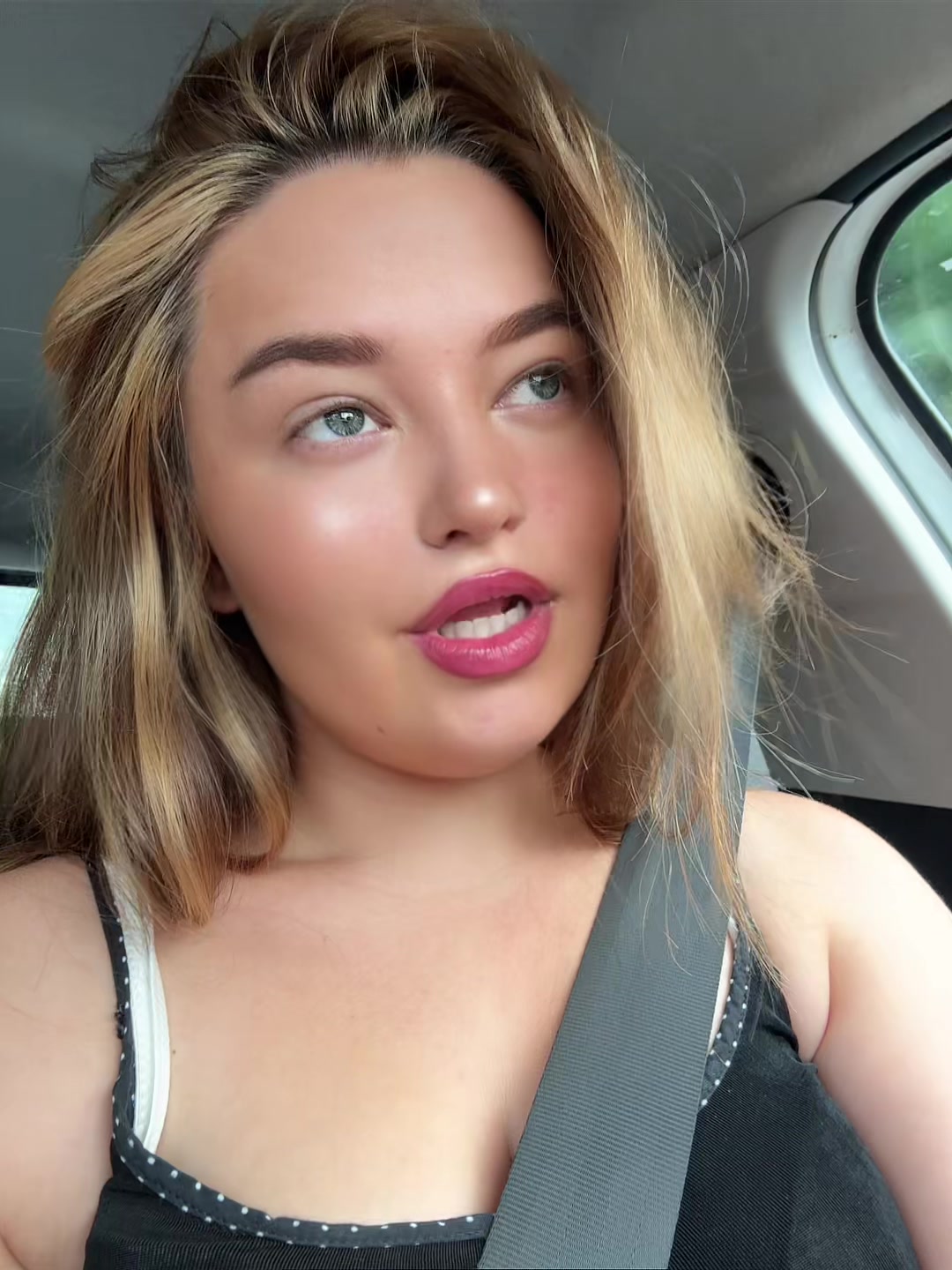 @Darya Tultava