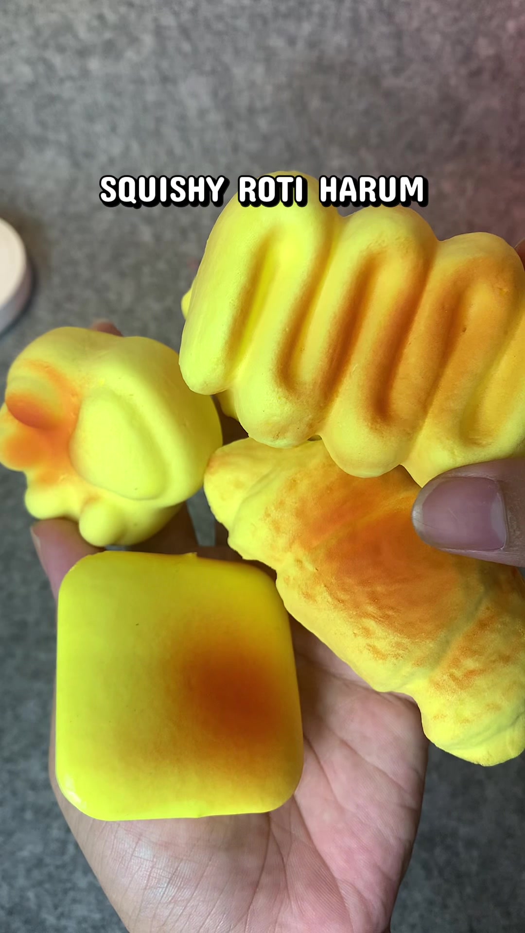 @AR27 TOYS