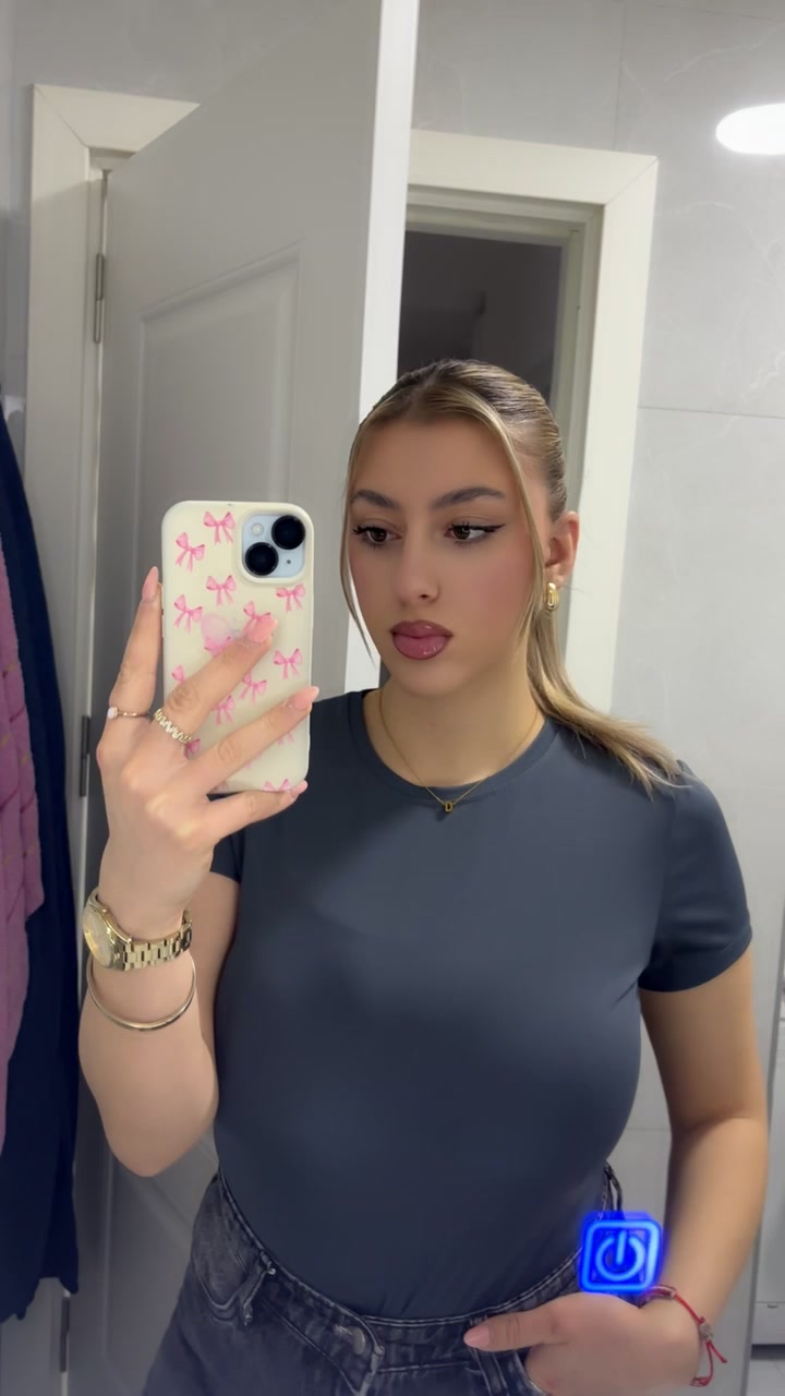 @𝐃𝐈𝐎𝐍𝐀 𝐇𝐀𝐉𝐑𝐈𝐙𝐈