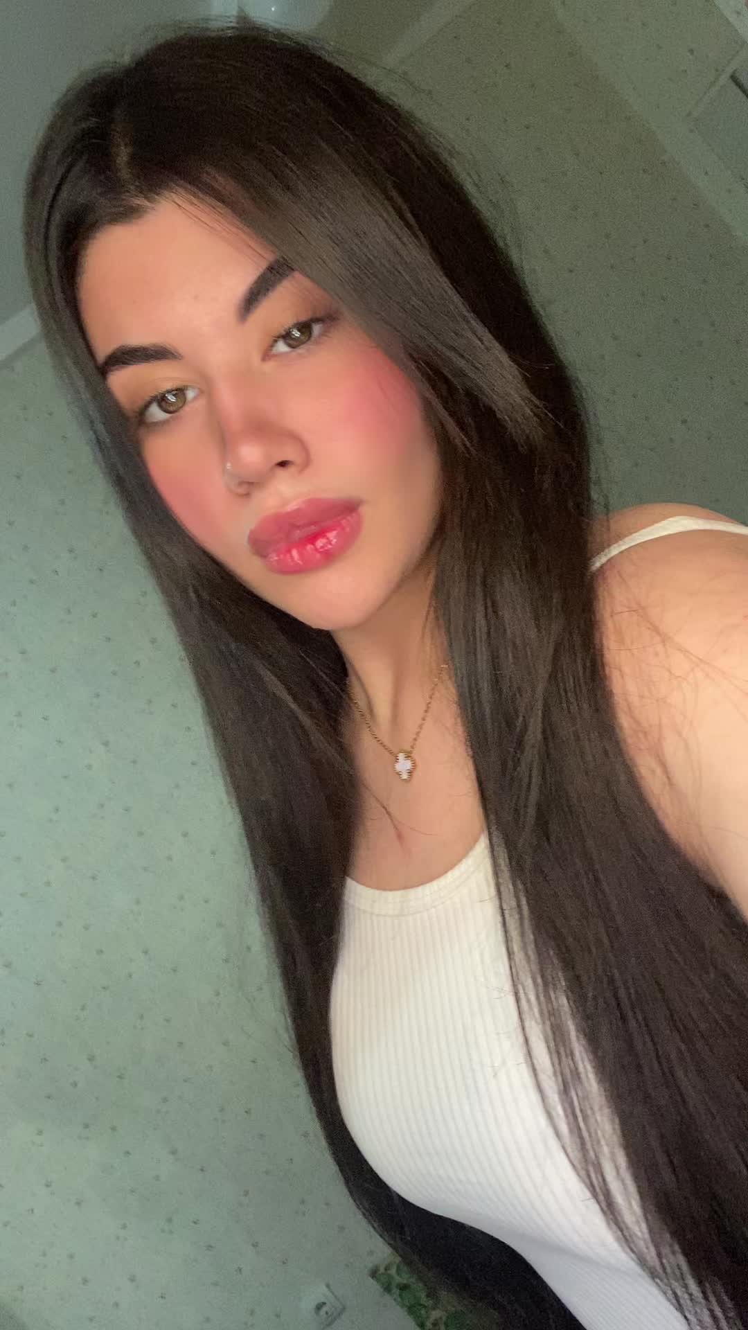 @llenawu