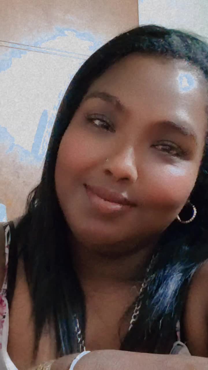 @Amanda Essequibo coast girl