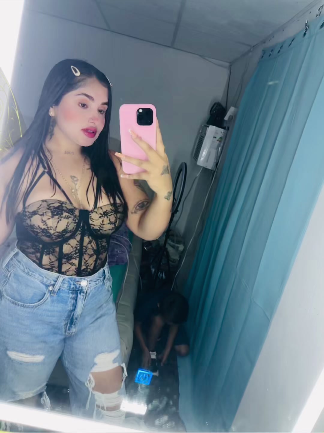 @𝒜𝓁ℯ🦋.