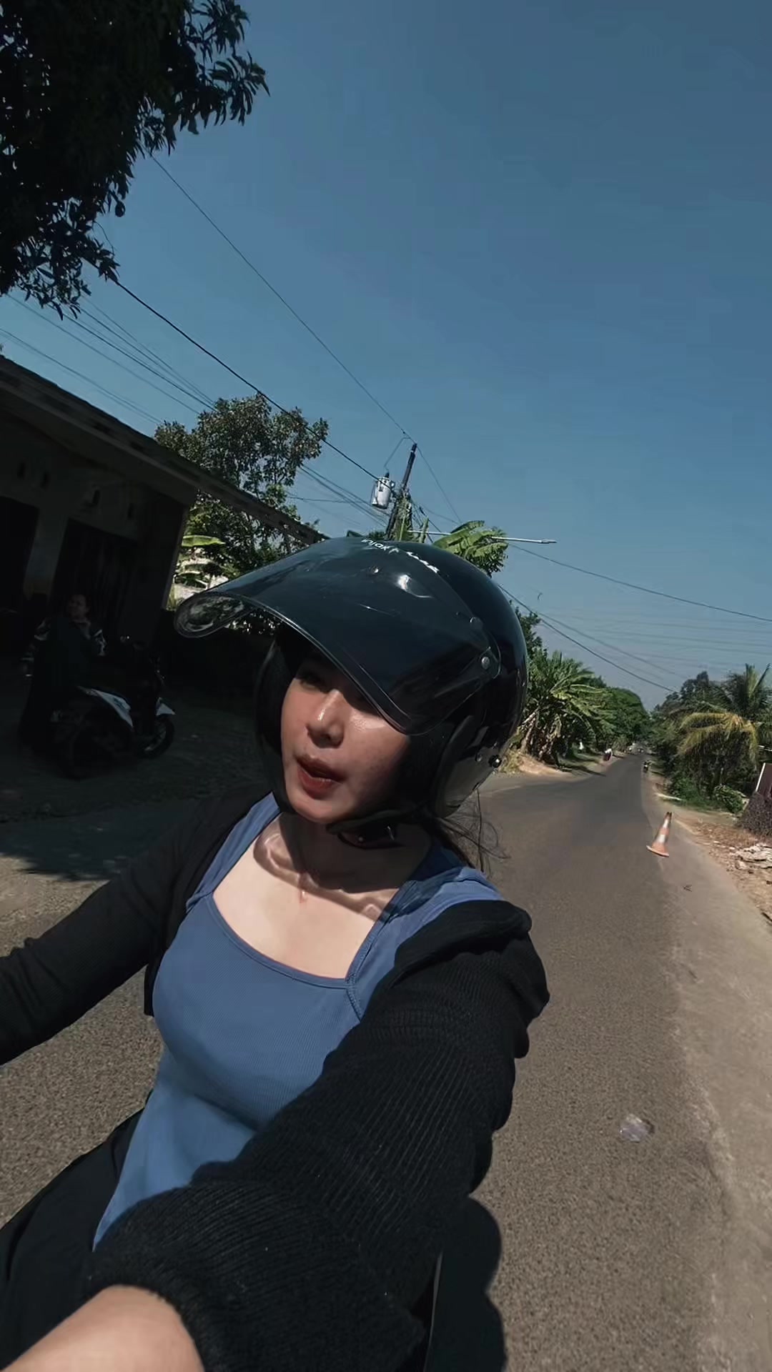 @Hi,aku saaa