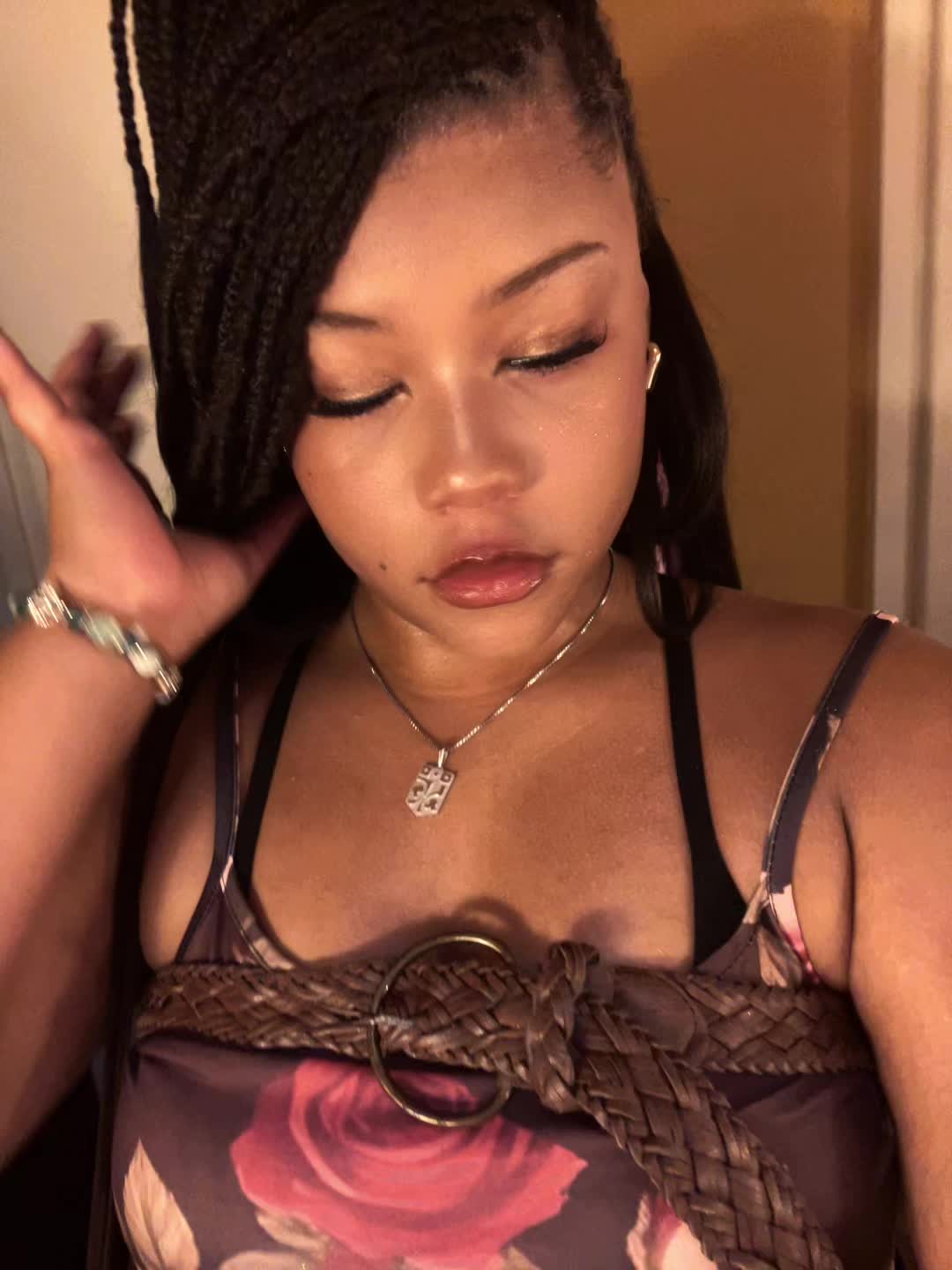 @iamlusciouslyvmmyxo