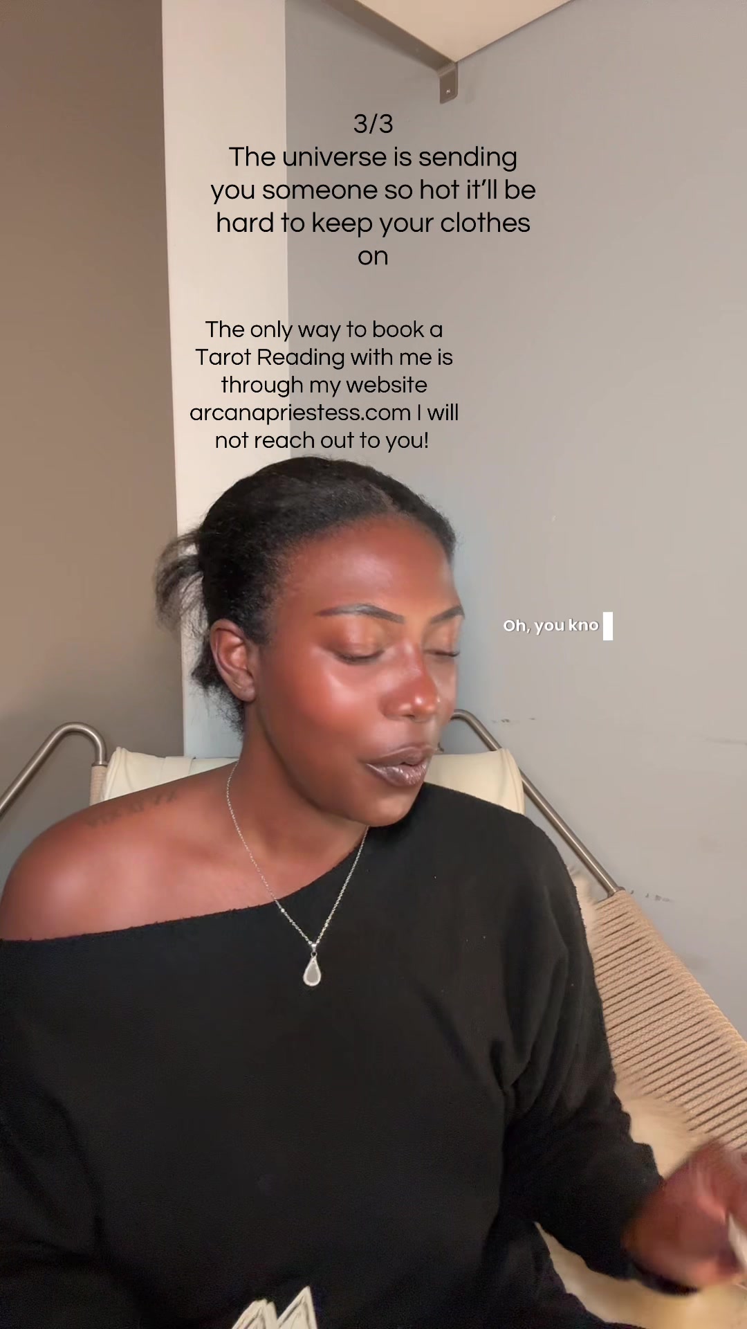 @Arcana Priestess Tarot Reader