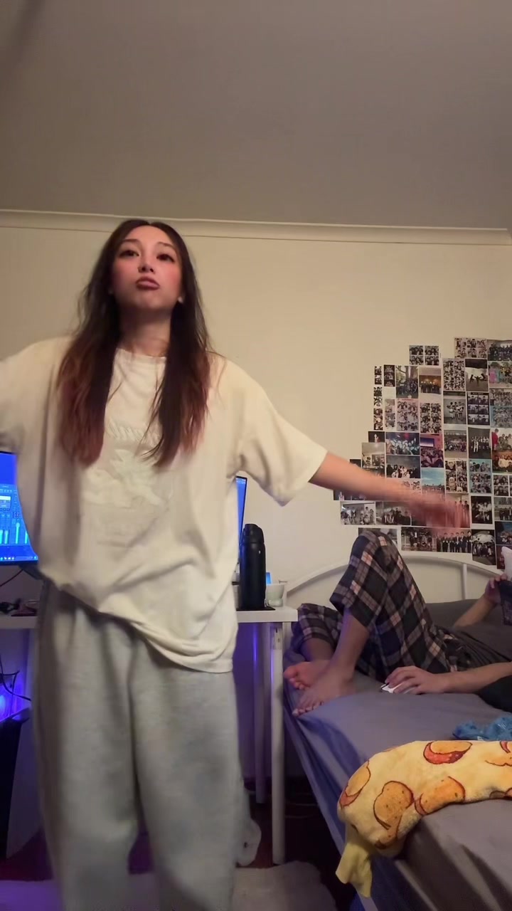 @canihavenoodlespls