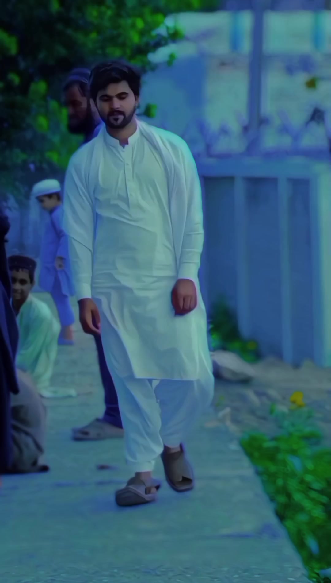 @👑شاہی لڑکا🤴