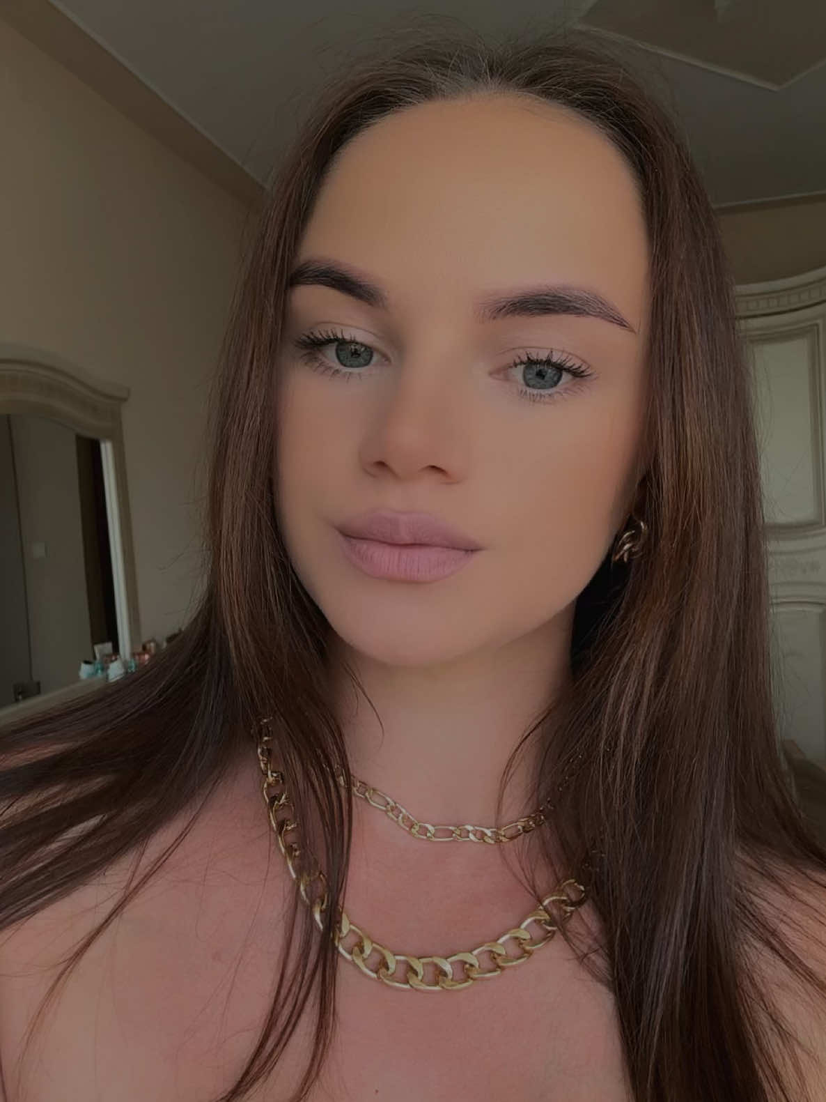 @_vikiii.d