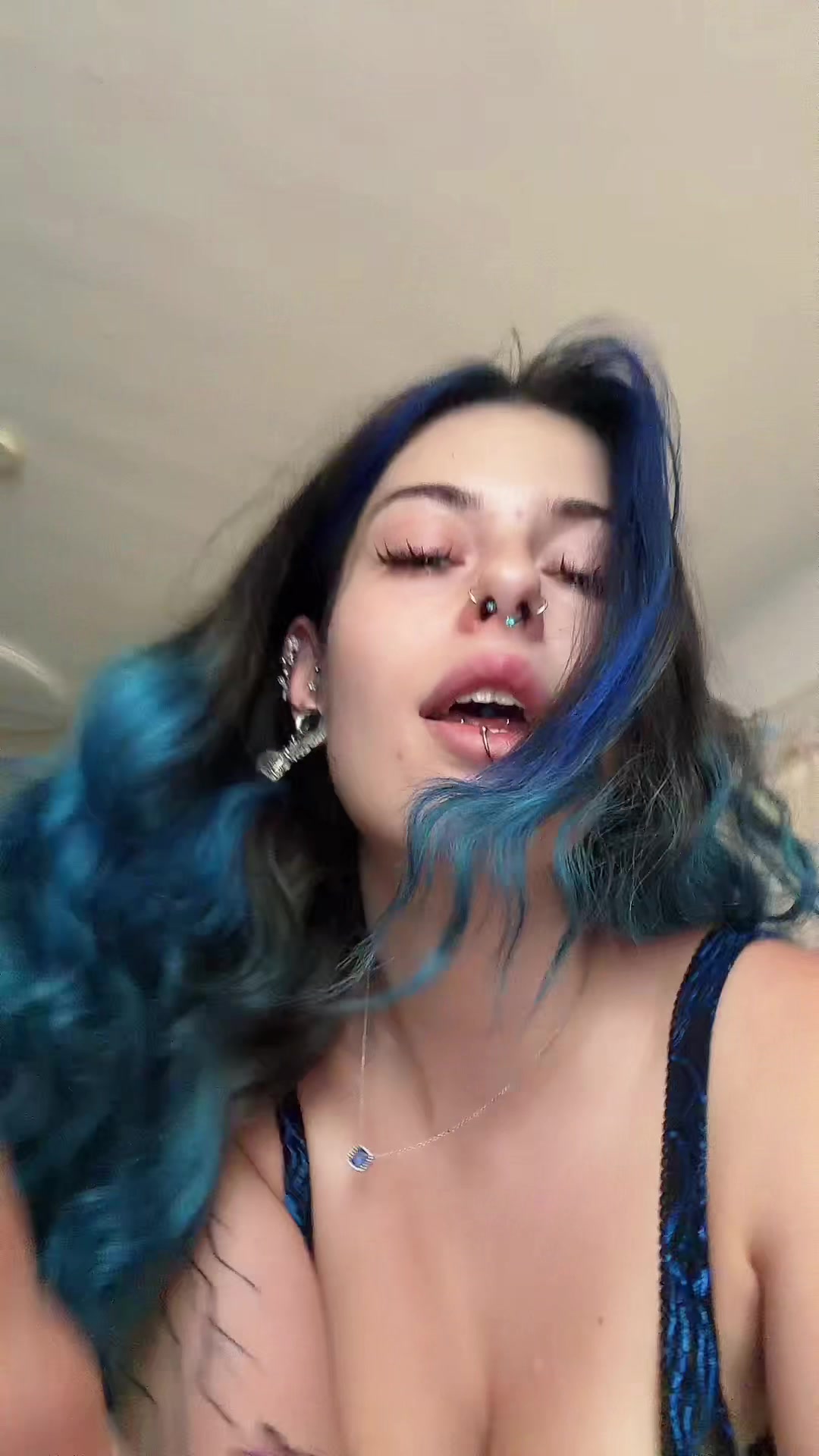 @Rebecca🍒