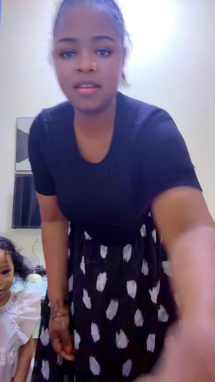 @minaslimzee001