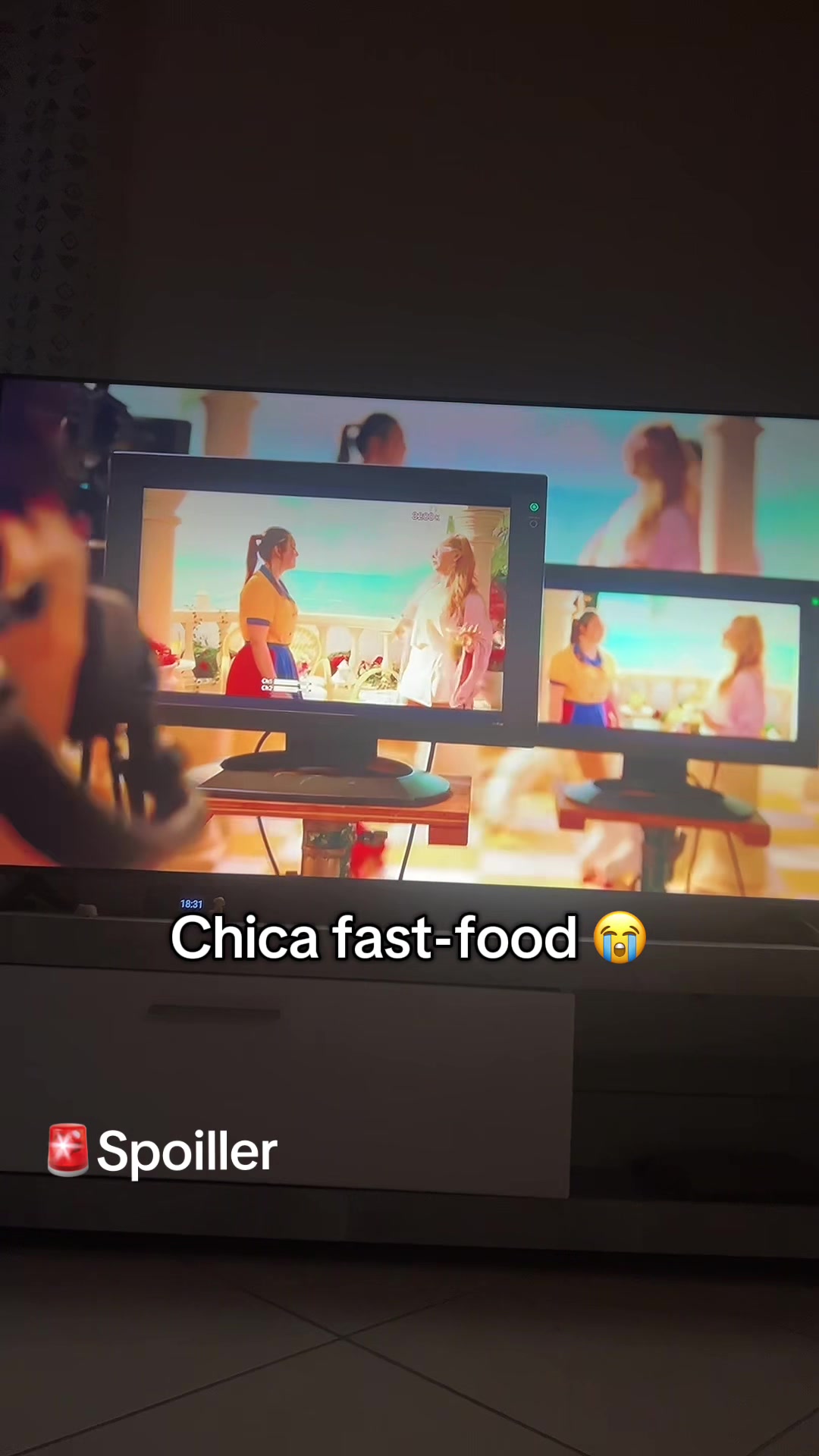 @disney_fan & netflix_fan
