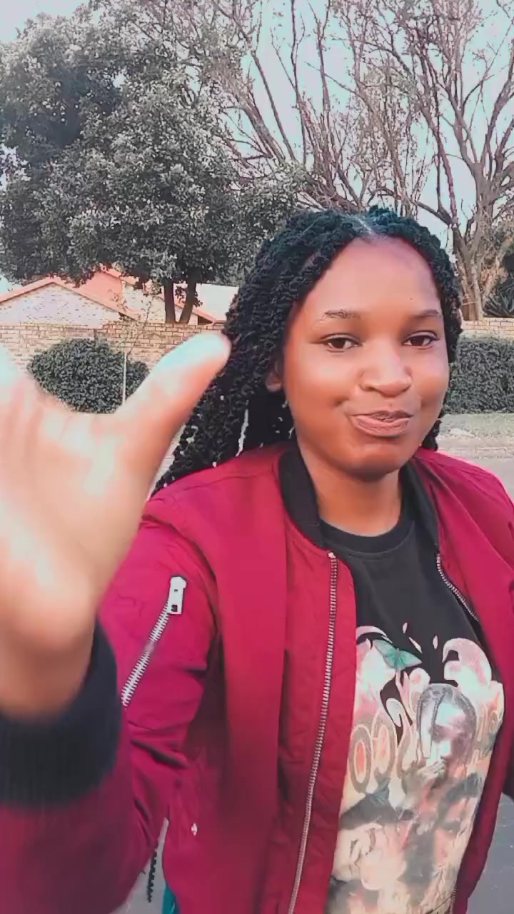 @Kellypasuua
