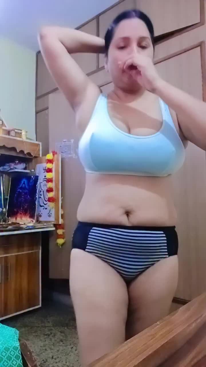 @👙 queen 👙 Sujata 👙
