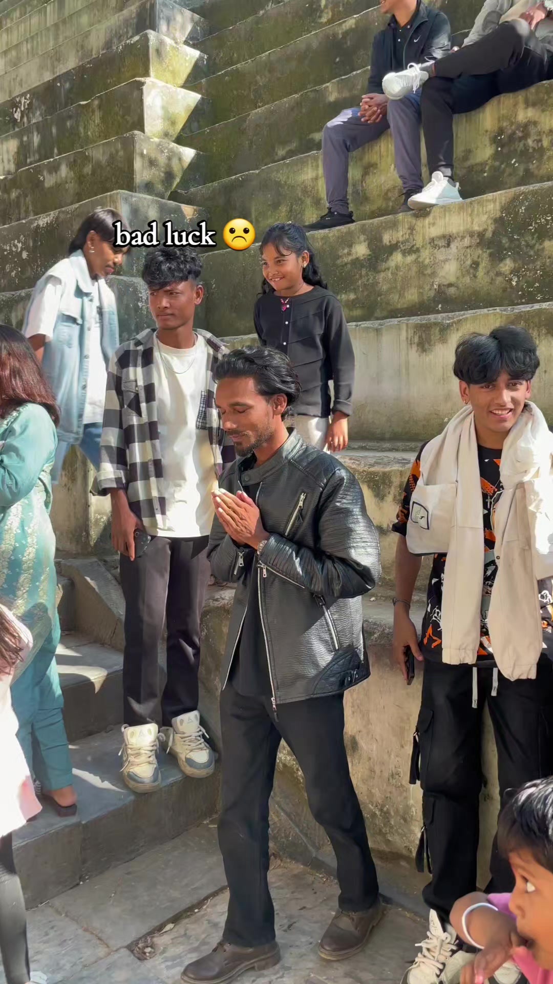 @ᴡʜɪᴛᴇ_ʙʟᴏᴏᴅ_ツ