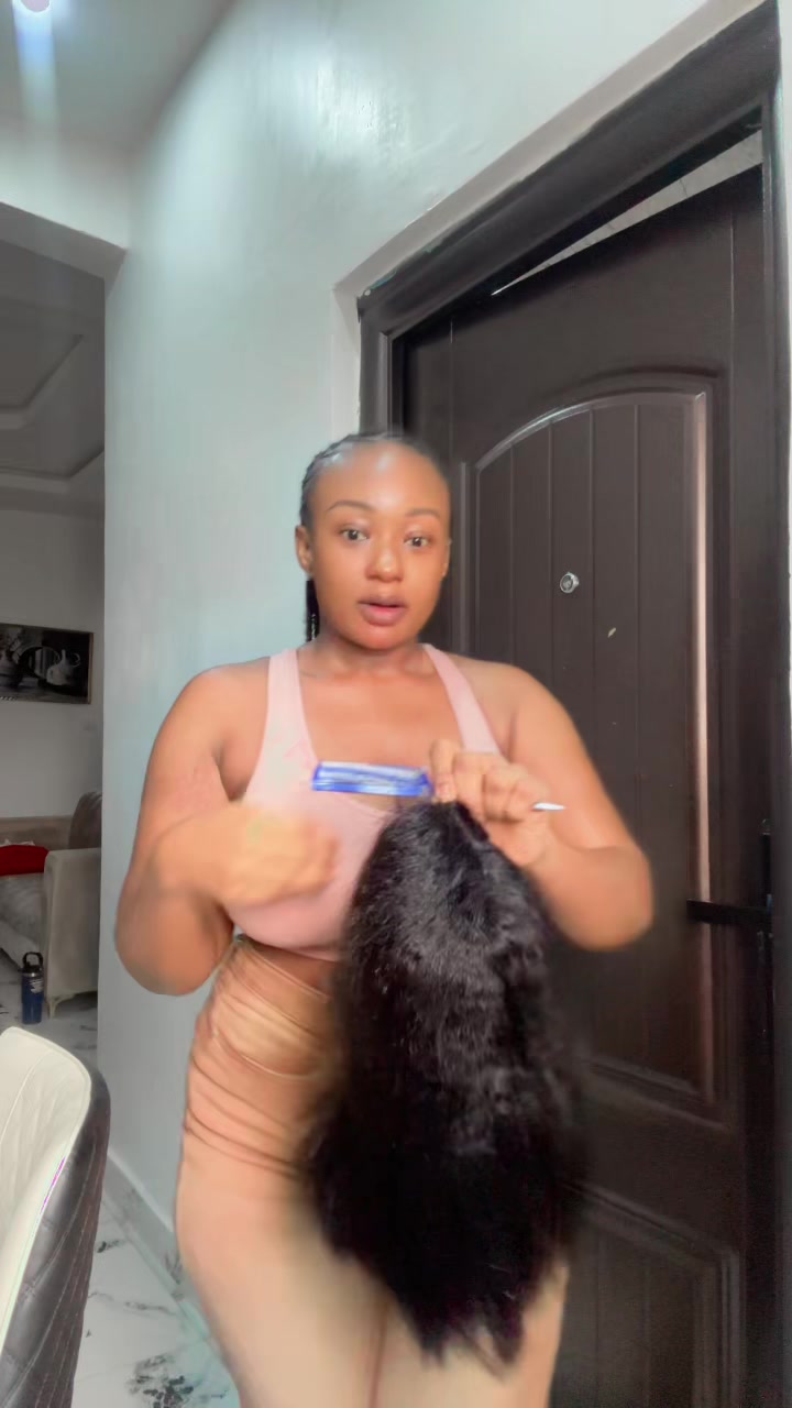 @She_is_veey