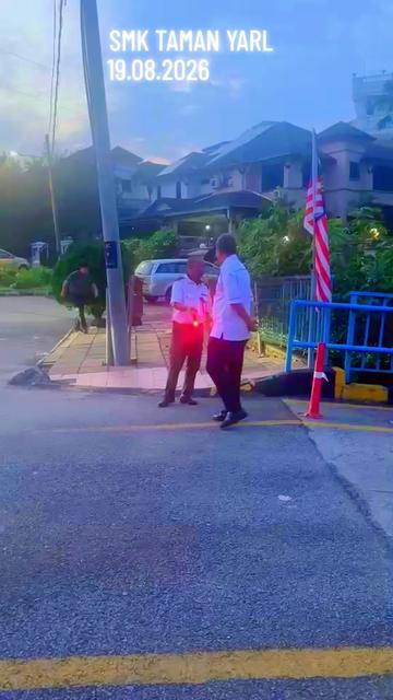 @Dr. Ahmad Kamal bin Ariffin