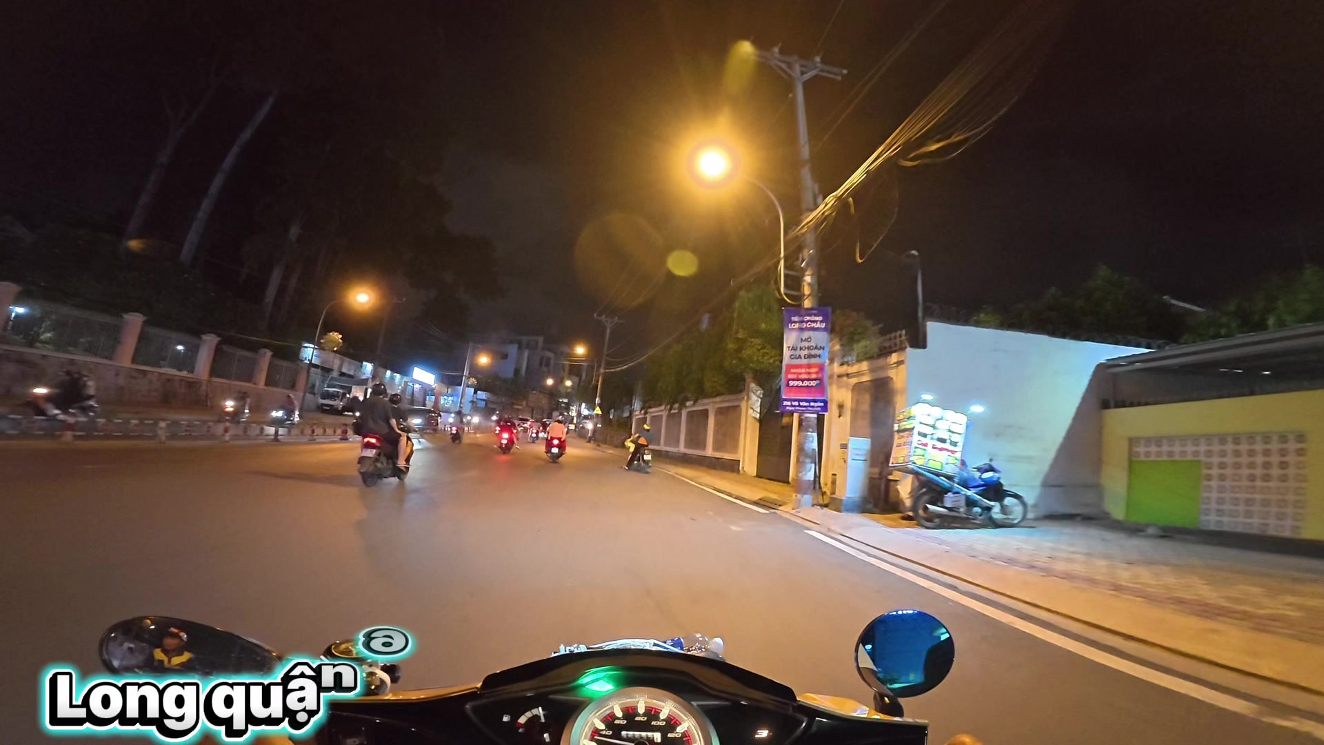 @Long Quận 9