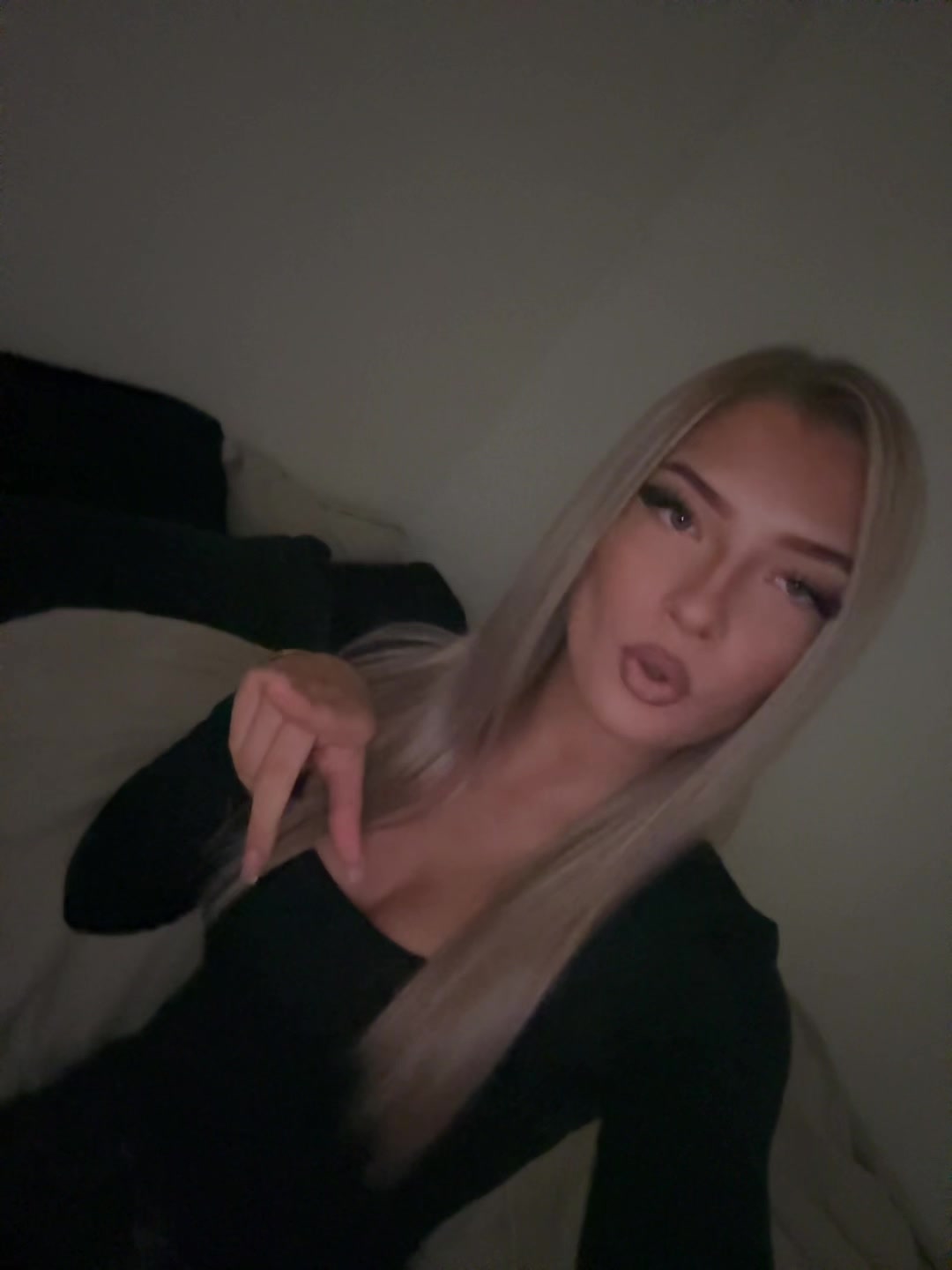 @Laly