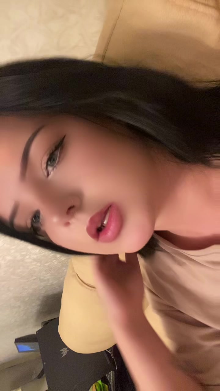 @Маленька