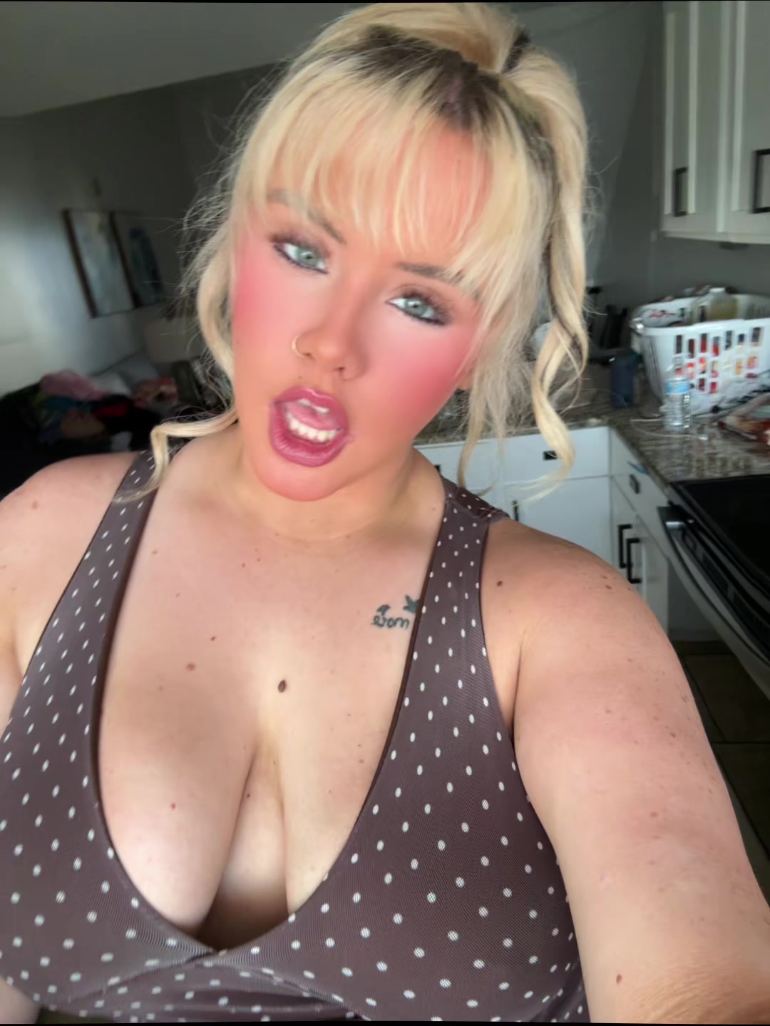 @khylee 💋