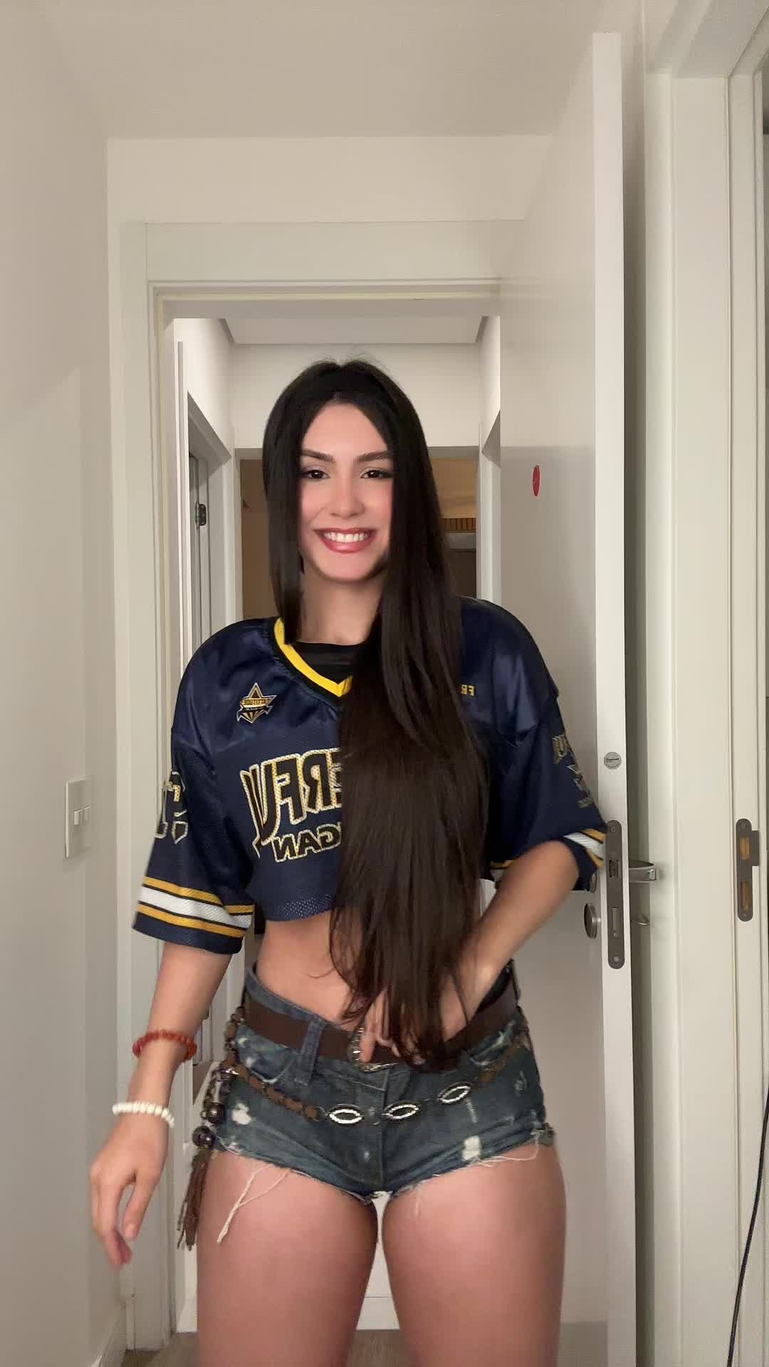 @Lívia Araújo