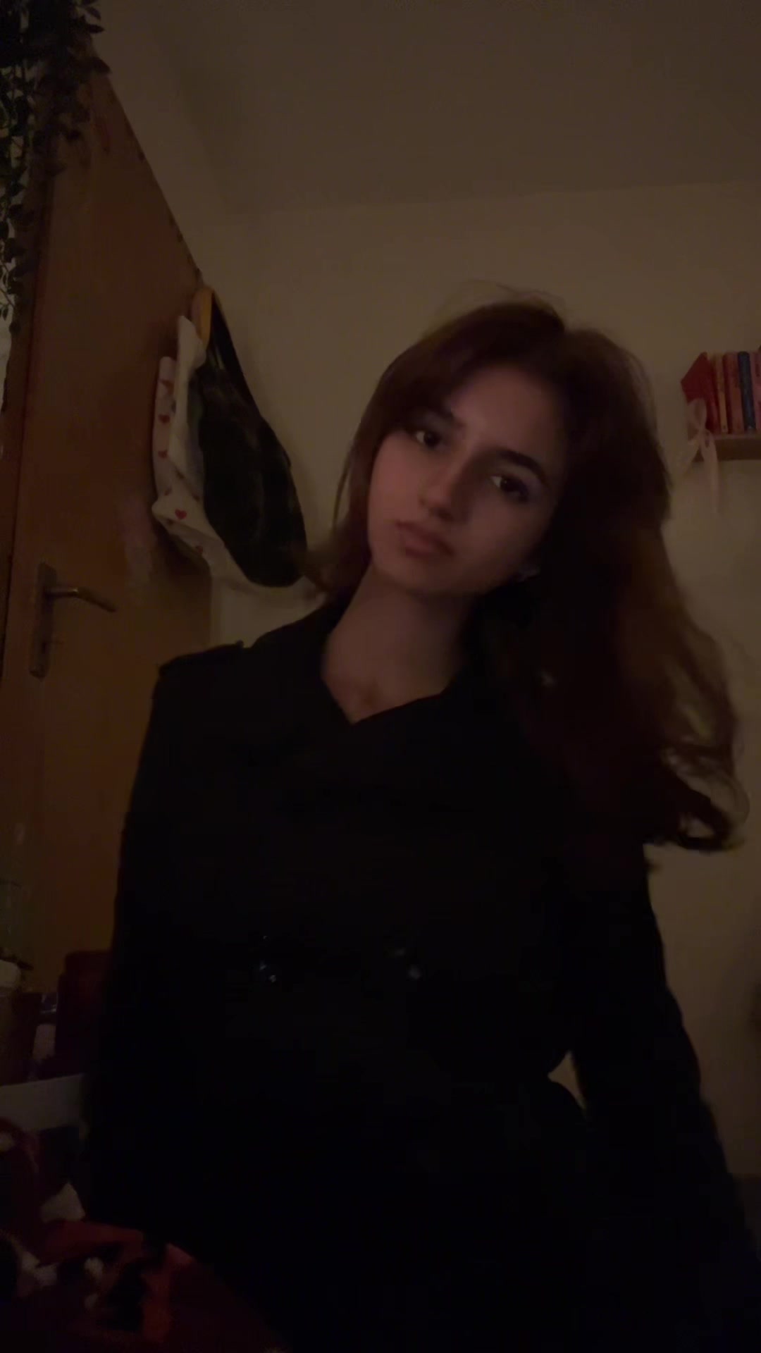 @🍂🐈🍪🎸🍄🌑💄