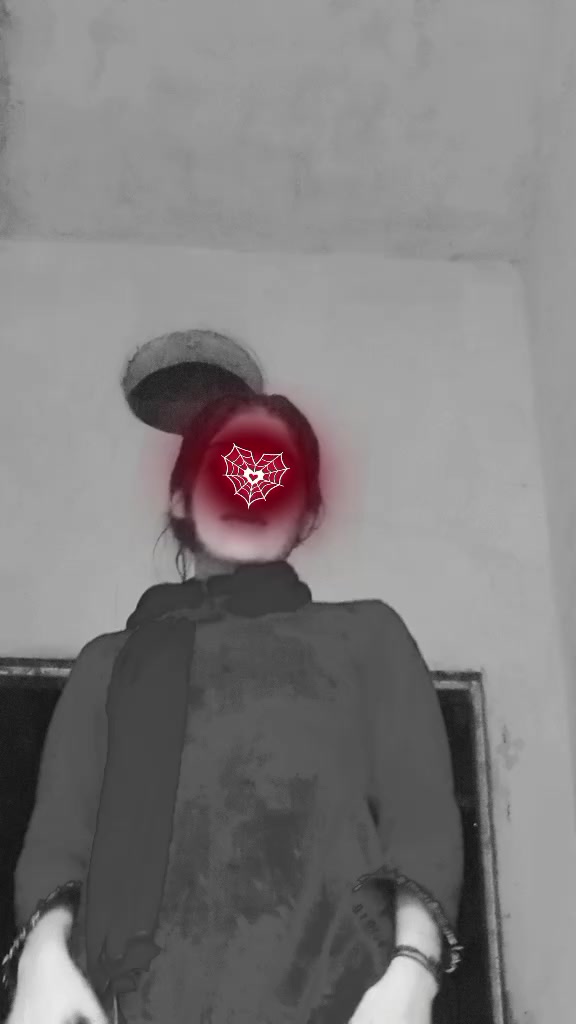 @♛ℚ𝖚ℰℰℕ♛ ⌁𝖔𝖋𝖋⌁ Lⱥh&Oslash;ℝe🔥