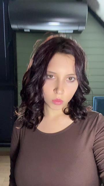 @Que★n_girl