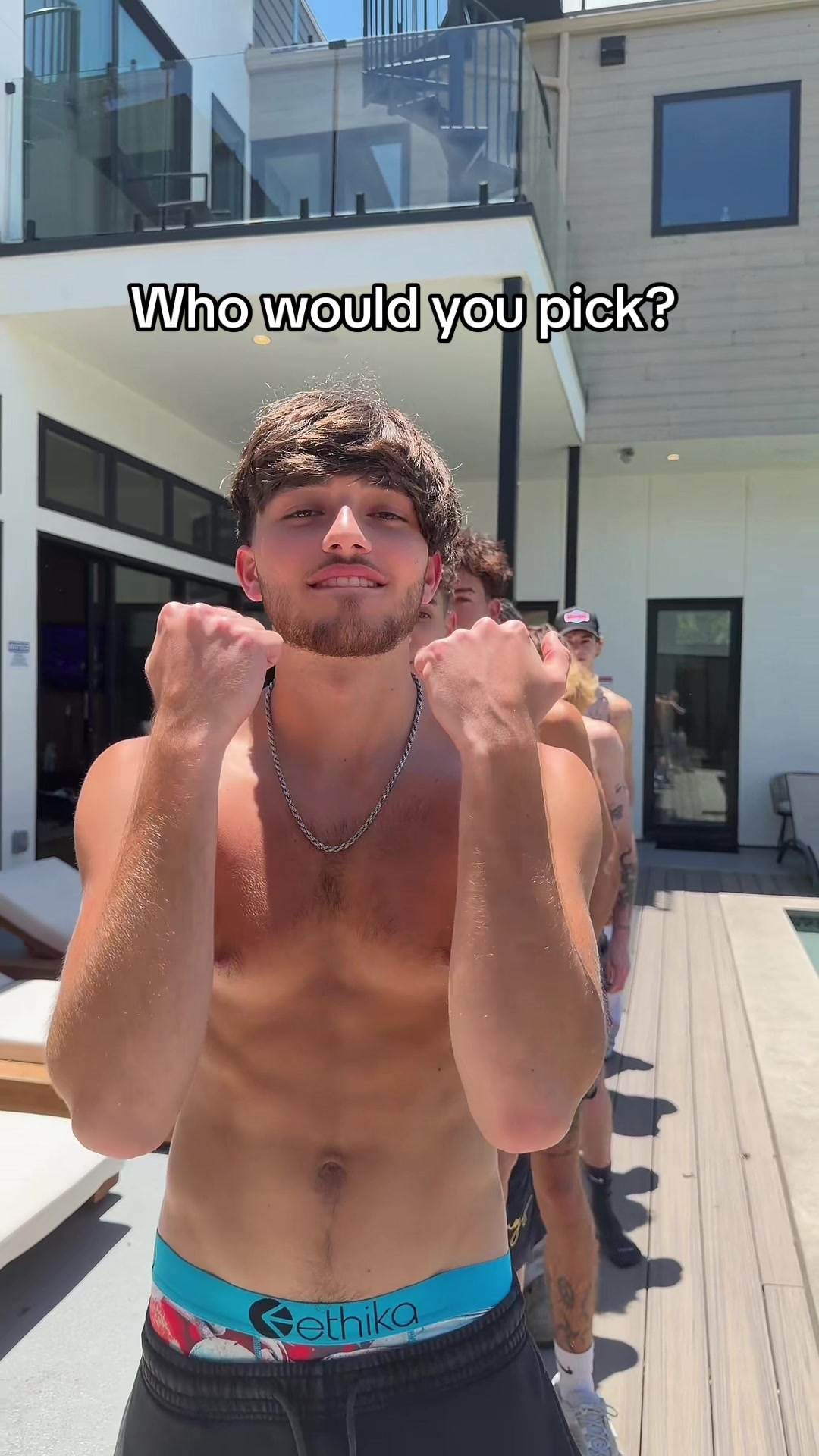 @thepophousex