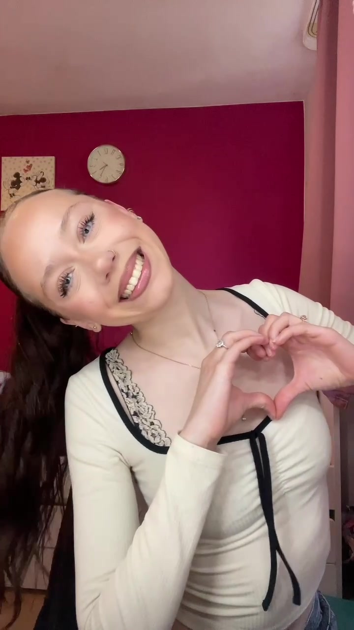 @𝒮𝒶𝓃𝒿𝒶 🎀