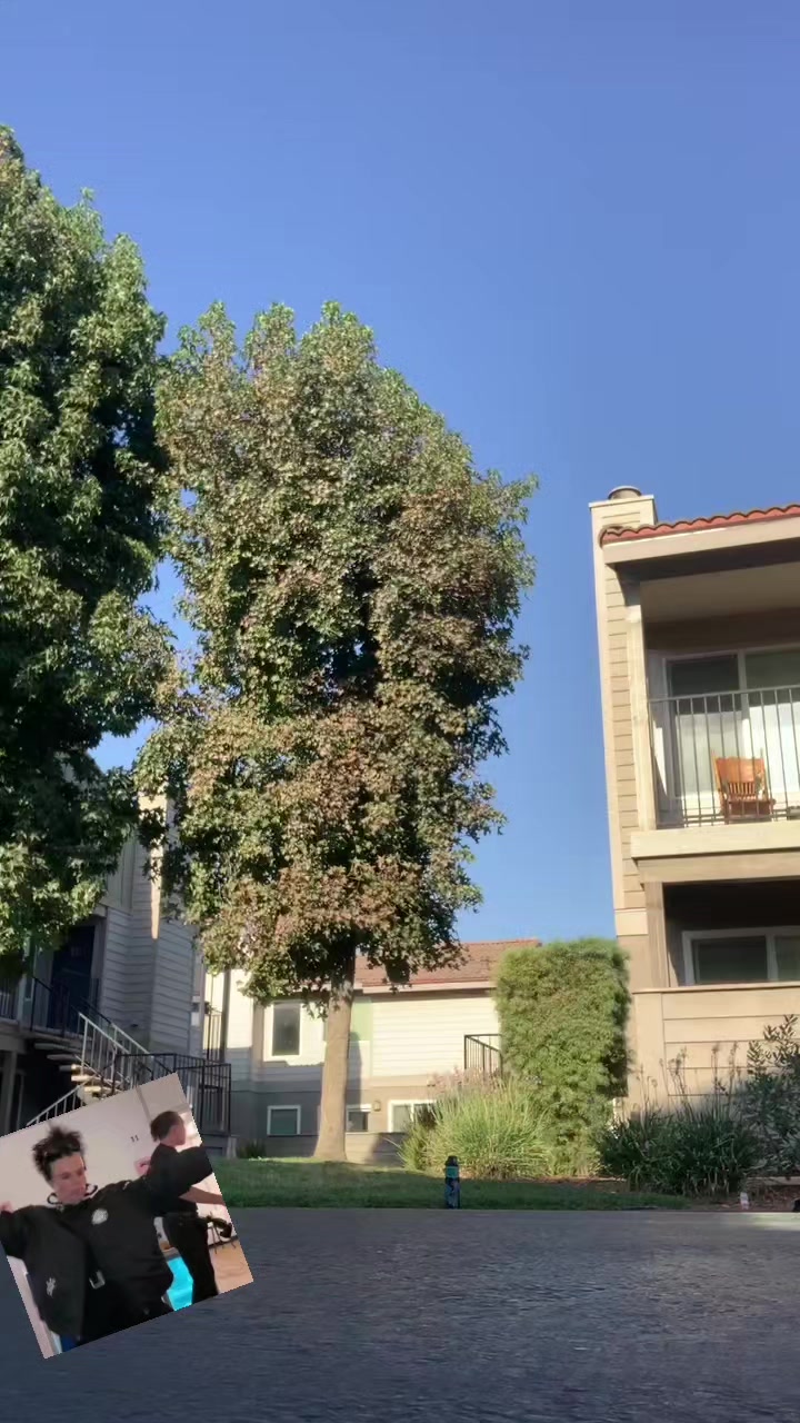 @MauvreenCantKickflip👀