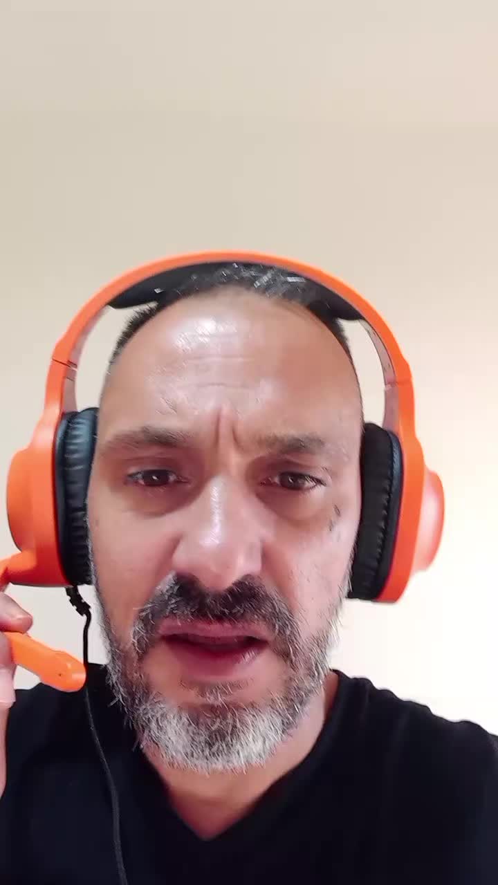 @Vitaliano Corasoniti
