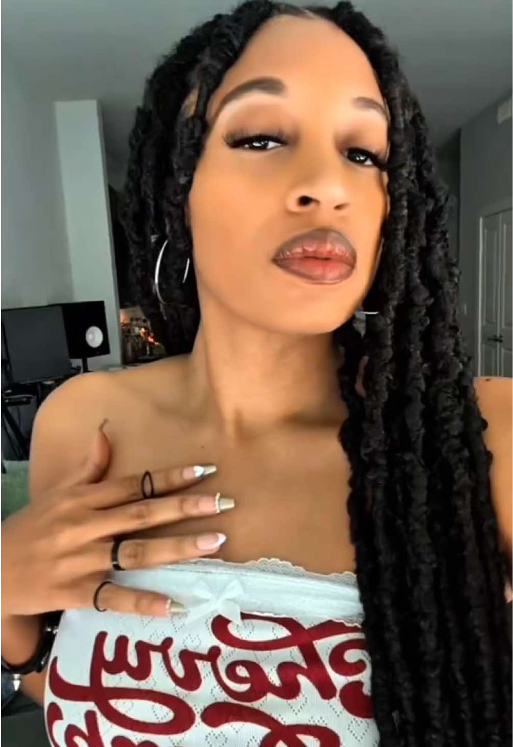 @AR13L