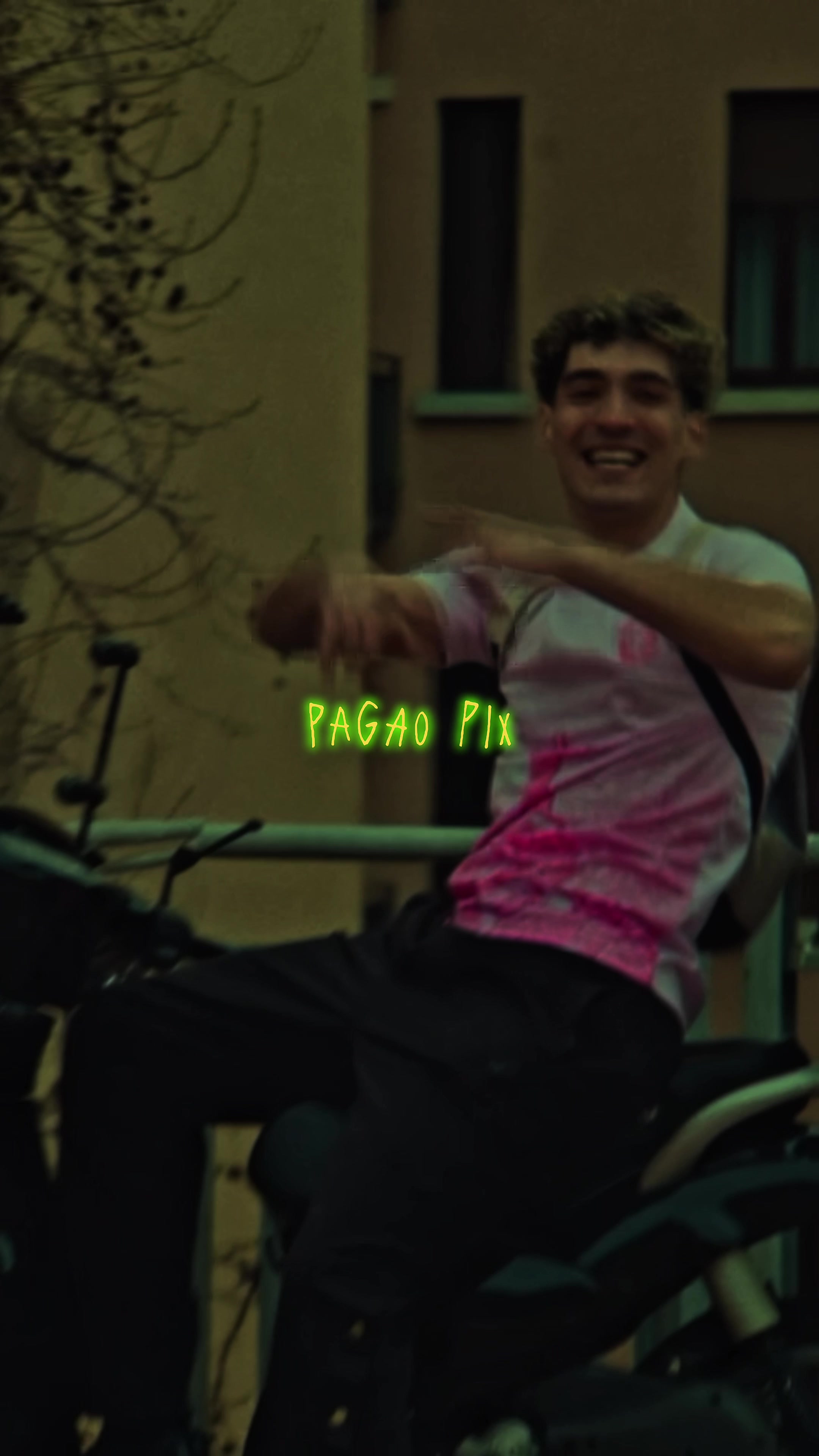 @♫
